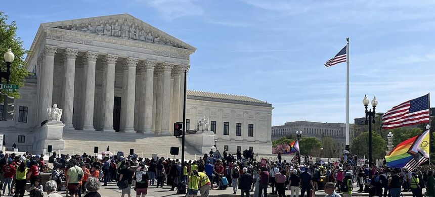 Supreme Court Upholds Birthright Citizenship